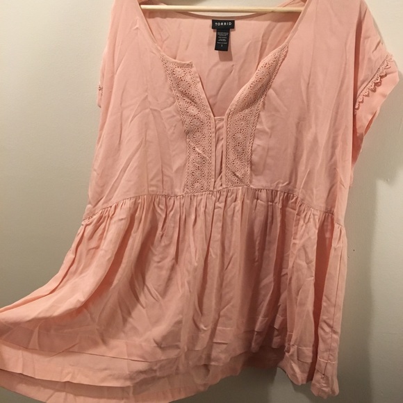 NWOT Cute Pink Torrid Top - Picture 3 of 5
